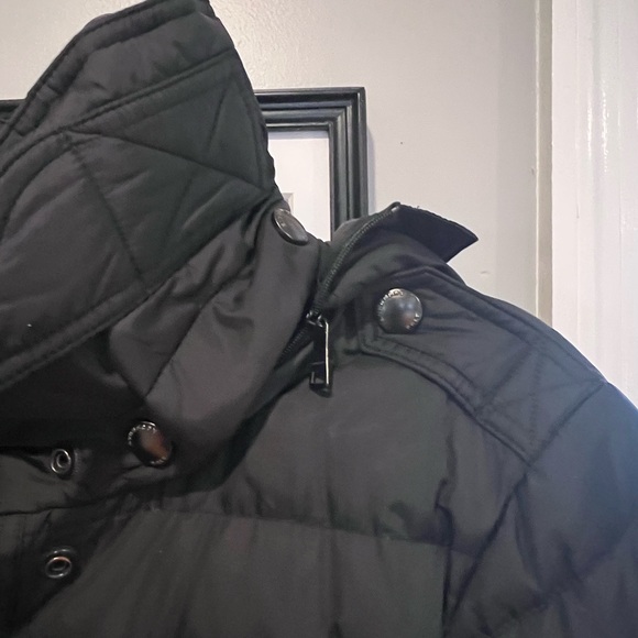 Burberry down coat - authentic, gently worn, beautiful and classic style - Picture 9 of 10